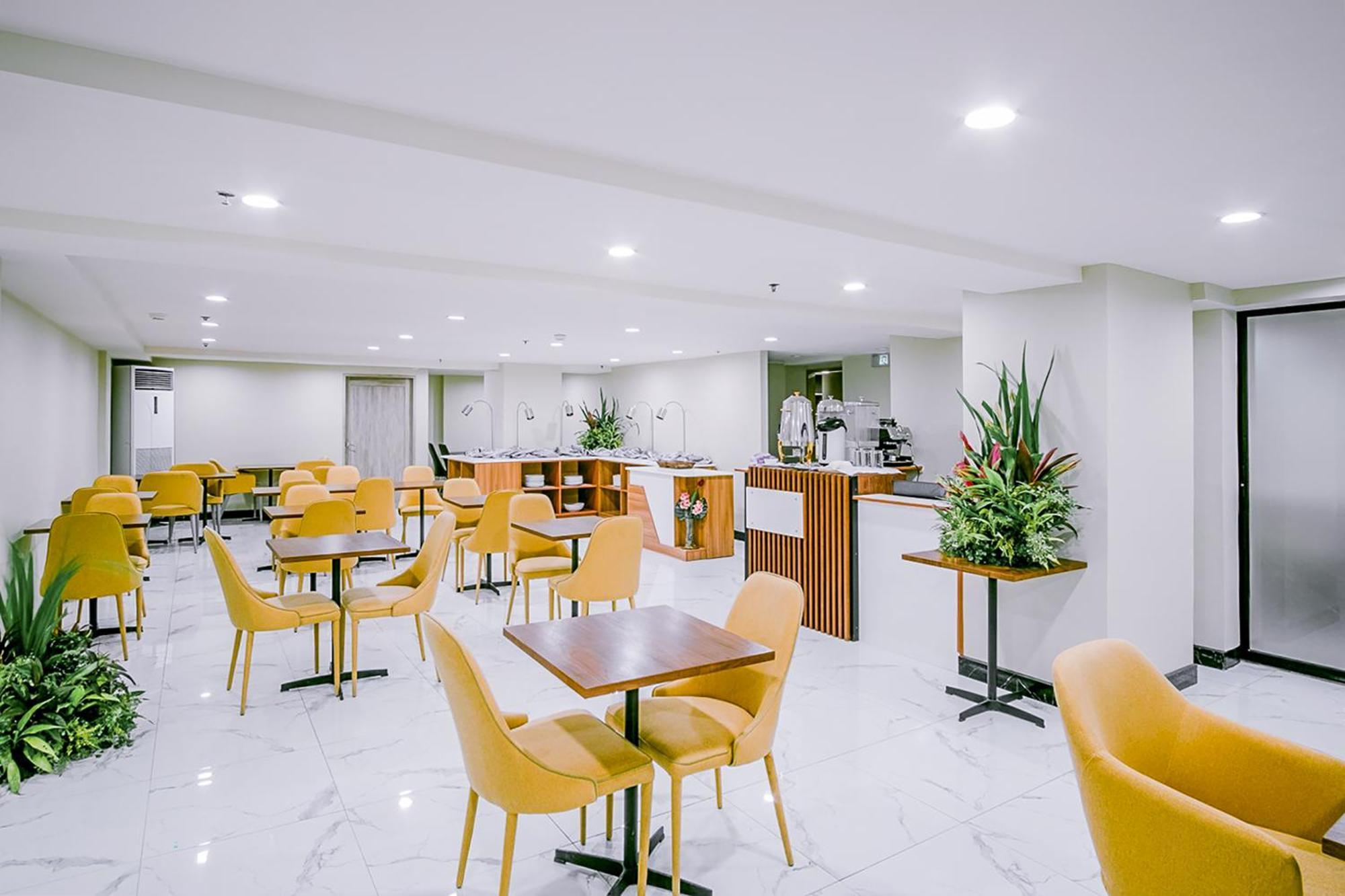 Surestay Plus By Best Western Cebu City Экстерьер фото